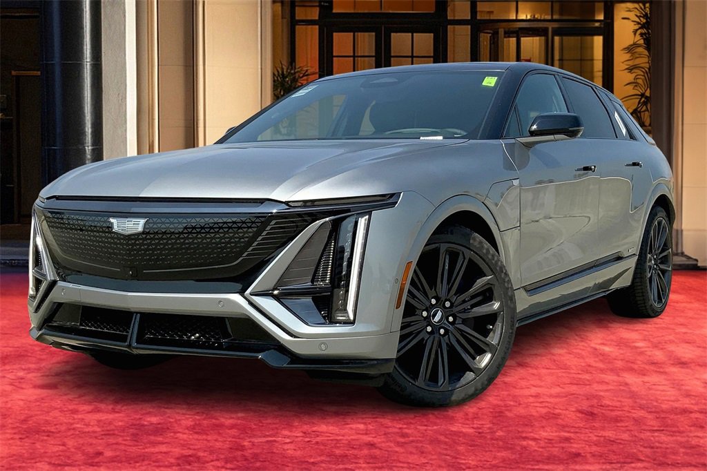 2026 Cadillac LYRIQ V Premium's photo