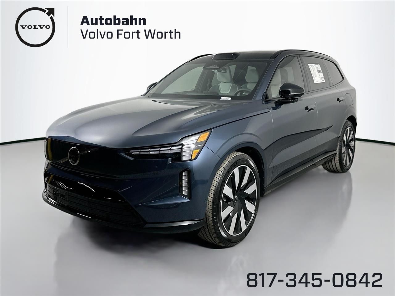 2025 Volvo EX90 Ultra's photo