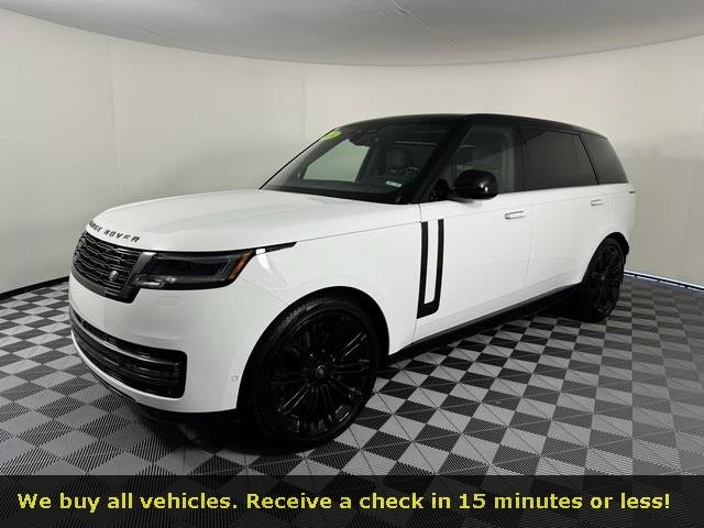 2024 Land Rover Range Rover SE photo 3