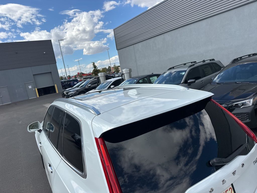 2017 Volvo XC90 T6 Inscription photo 5