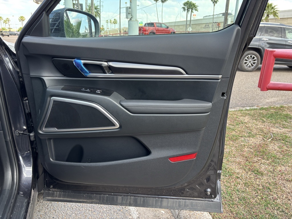 2025 Kia Telluride S photo 18
