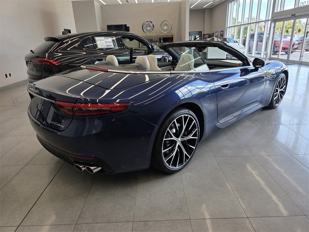 2026 Maserati Grancabrio photo 3
