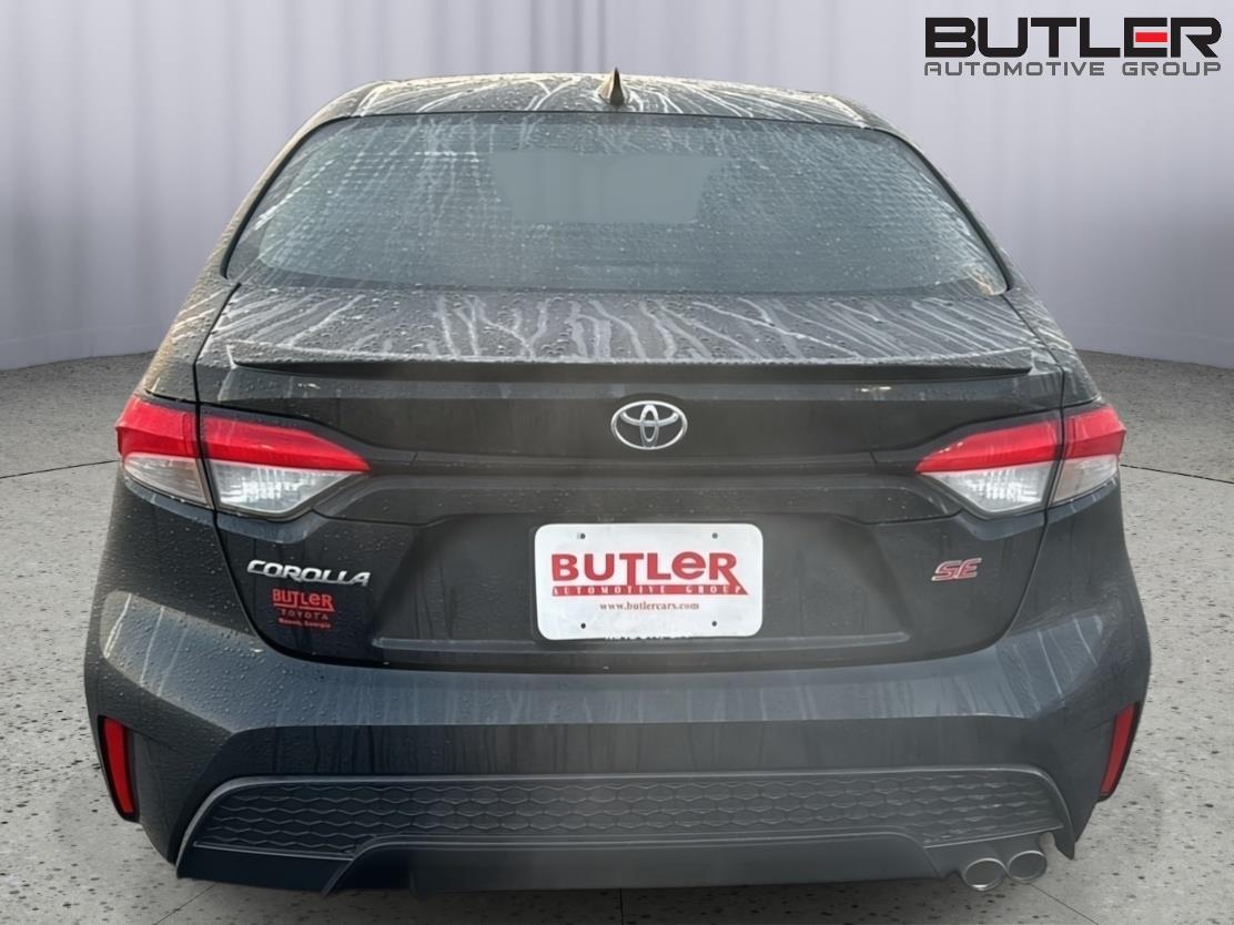 2022 Toyota Corolla SE photo 3