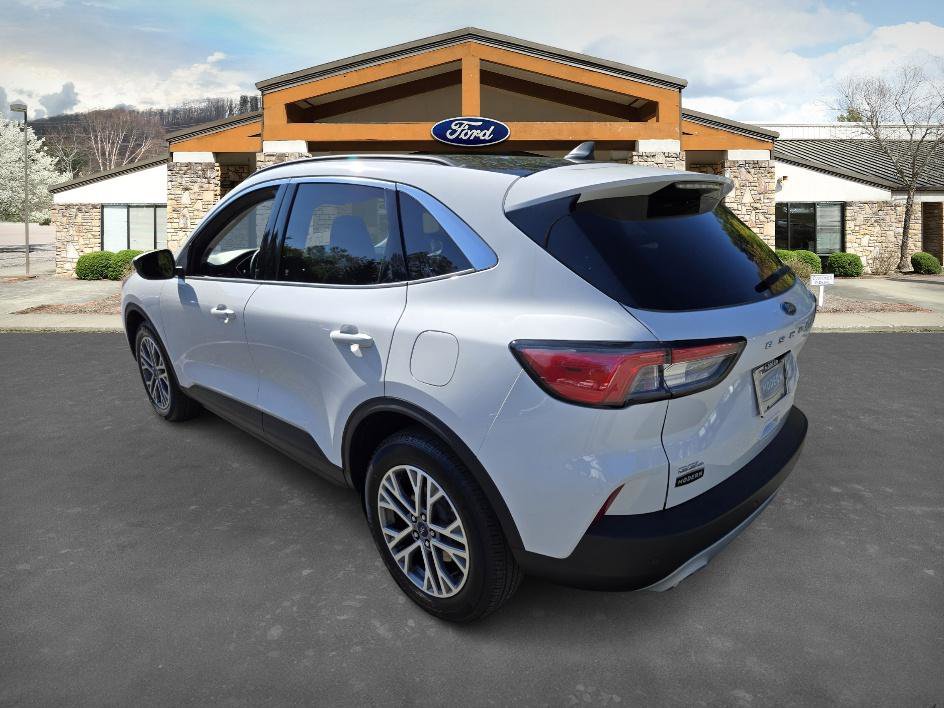 2022 Ford Escape SEL photo 5