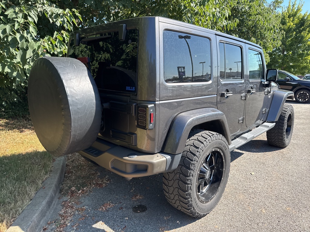 2017 Jeep Wrangler Unlimited Sahara photo 3