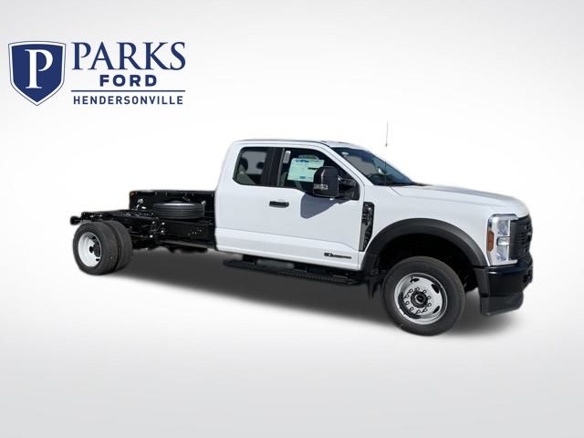 2026 Ford F-550 Super Duty Chassis Cab XL's photo