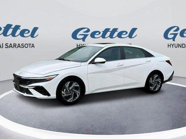 2025 Hyundai Elantra SEL Convenience photo 2