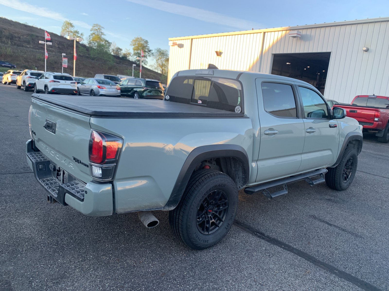 2021 Toyota Tacoma TRD Pro photo 5