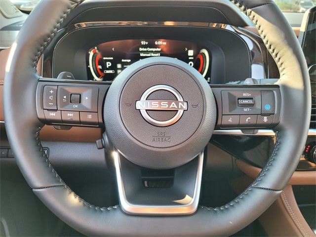 2025 Nissan Pathfinder Platinum photo 27