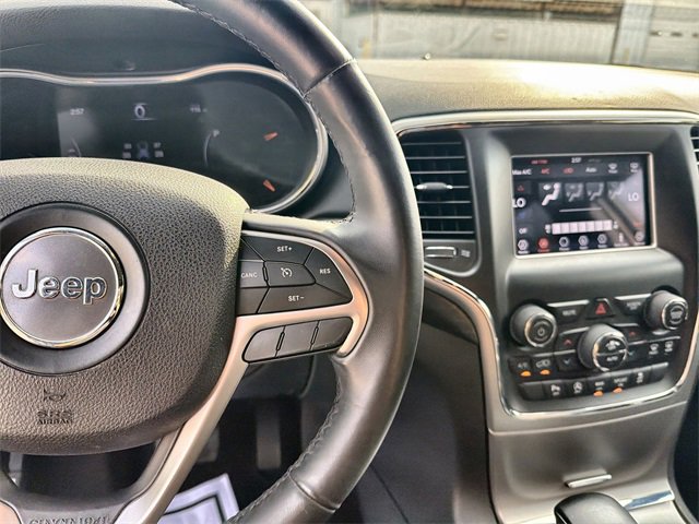 2018 Jeep Grand Cherokee Laredo photo 3