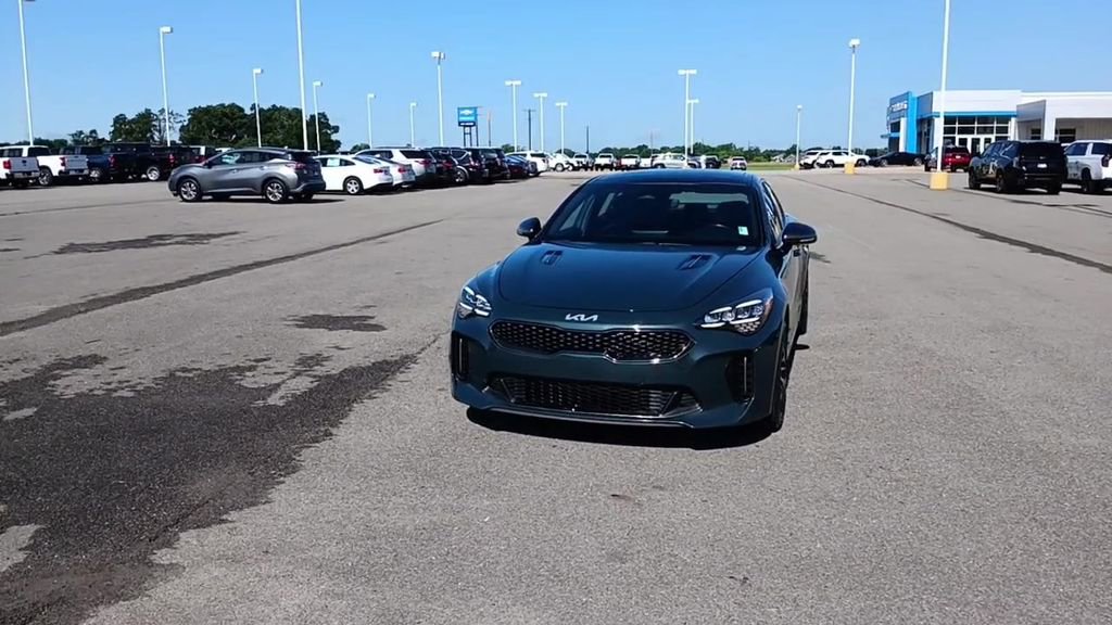 2023 Kia Stinger GT-Line photo 3