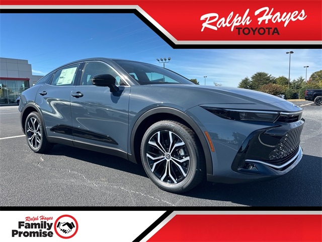 2026 Toyota Crown XLE's photo