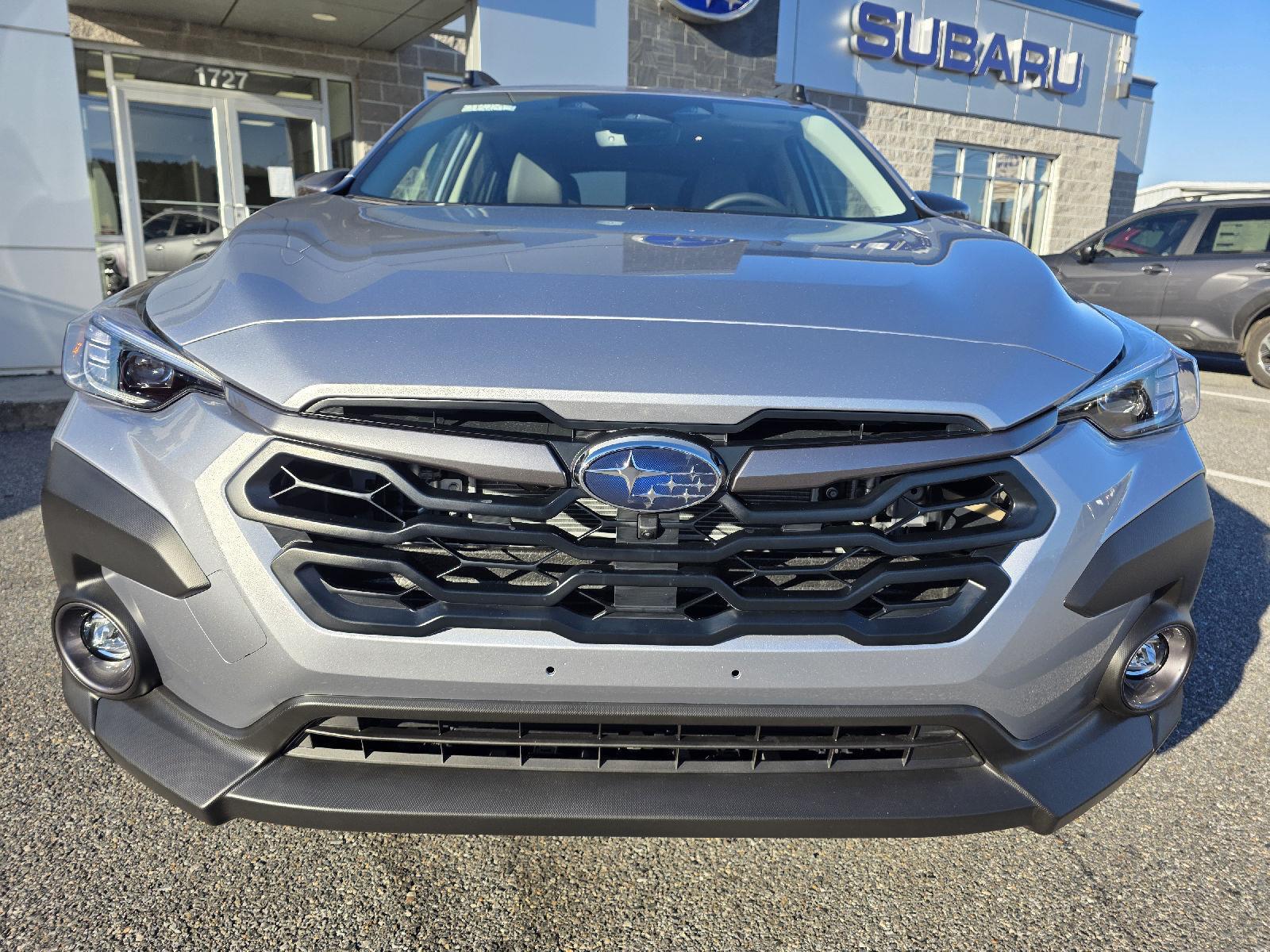 2026 Subaru Crosstrek Limited Hybrid photo 2