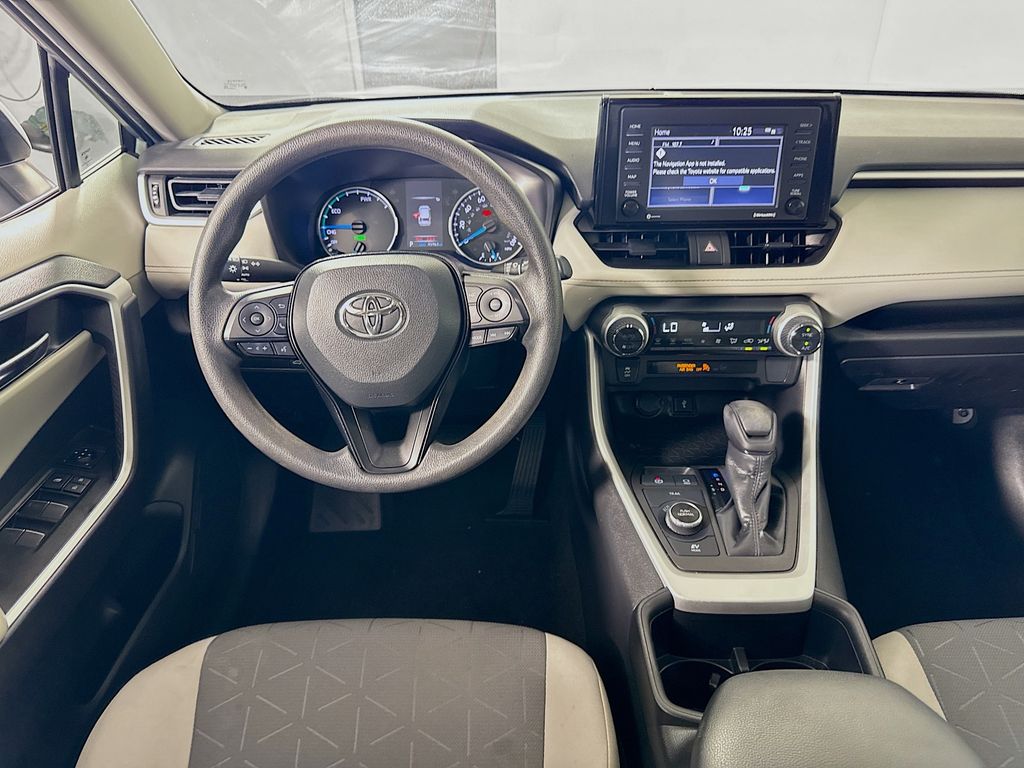 2022 Toyota RAV4 Hybrid XLE photo 21