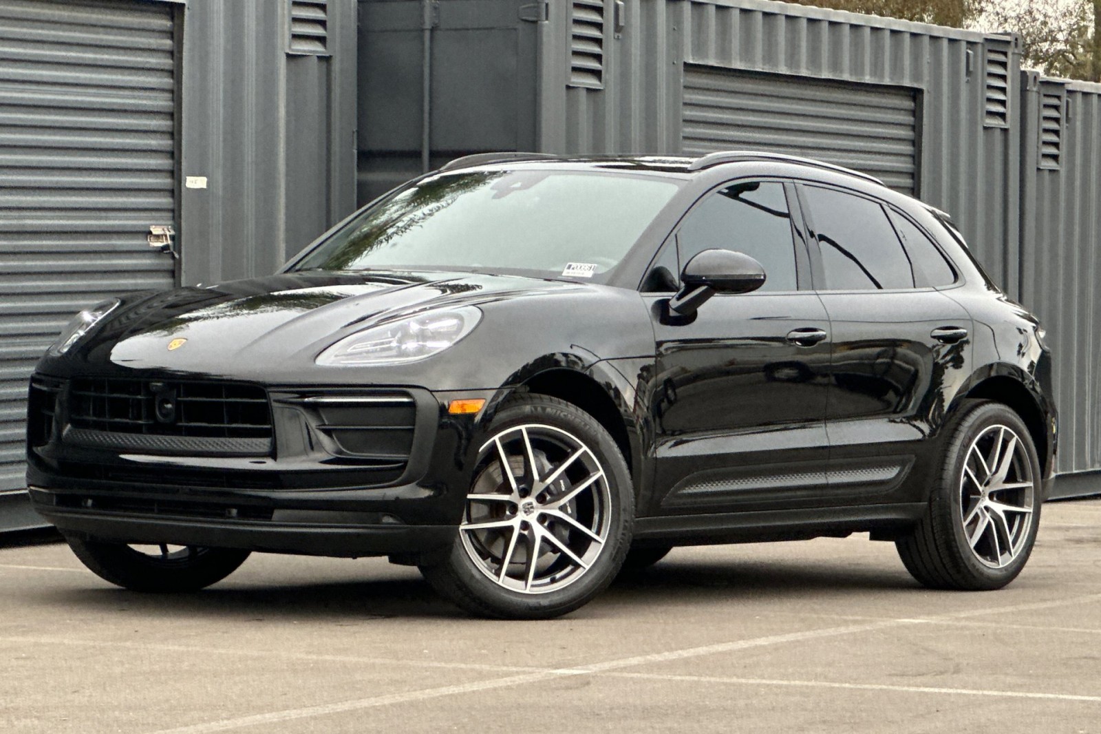 2024 Porsche Macan T