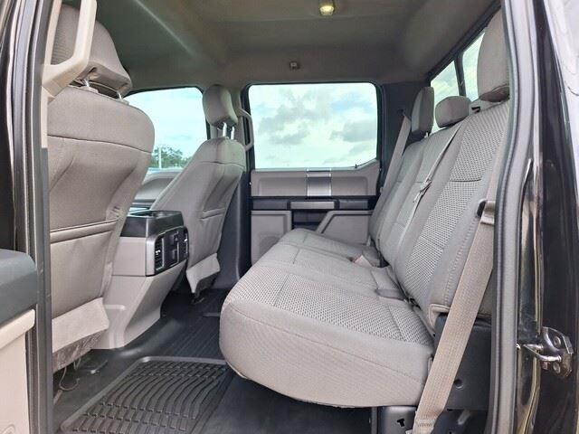 2016 Ford F-150 XLT photo 9