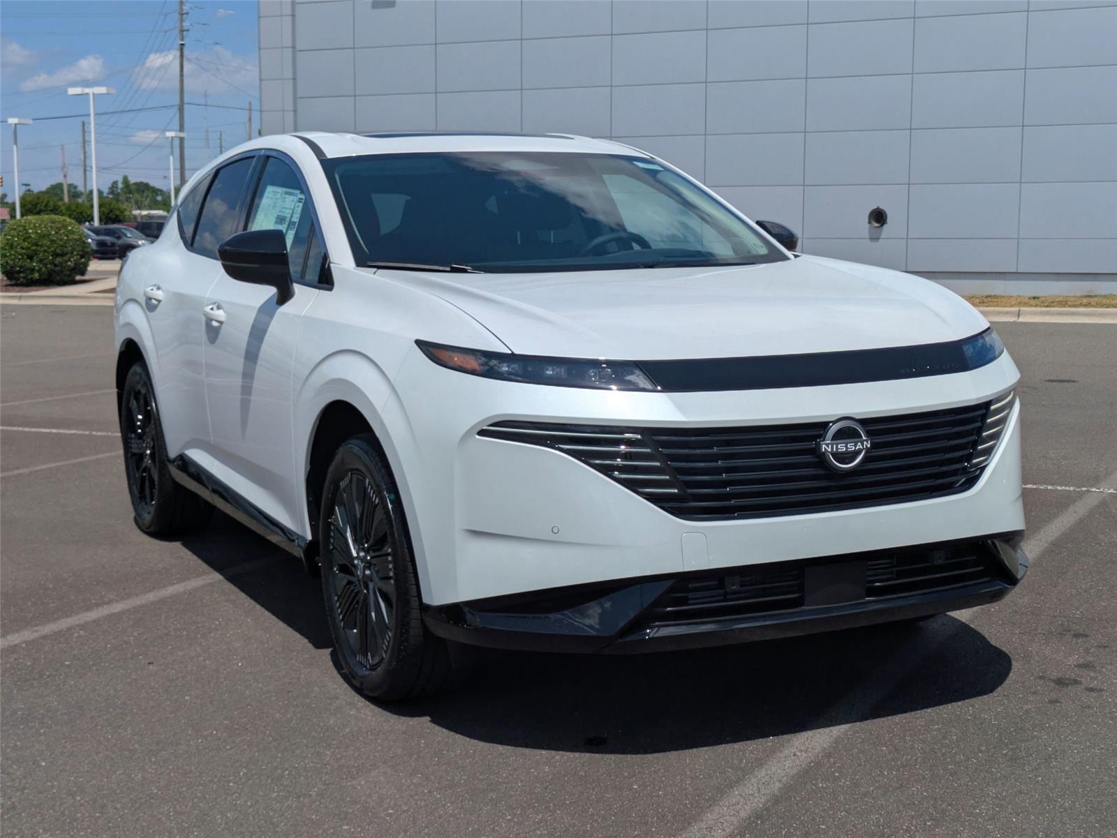 2025 Nissan Murano Platinum photo 2