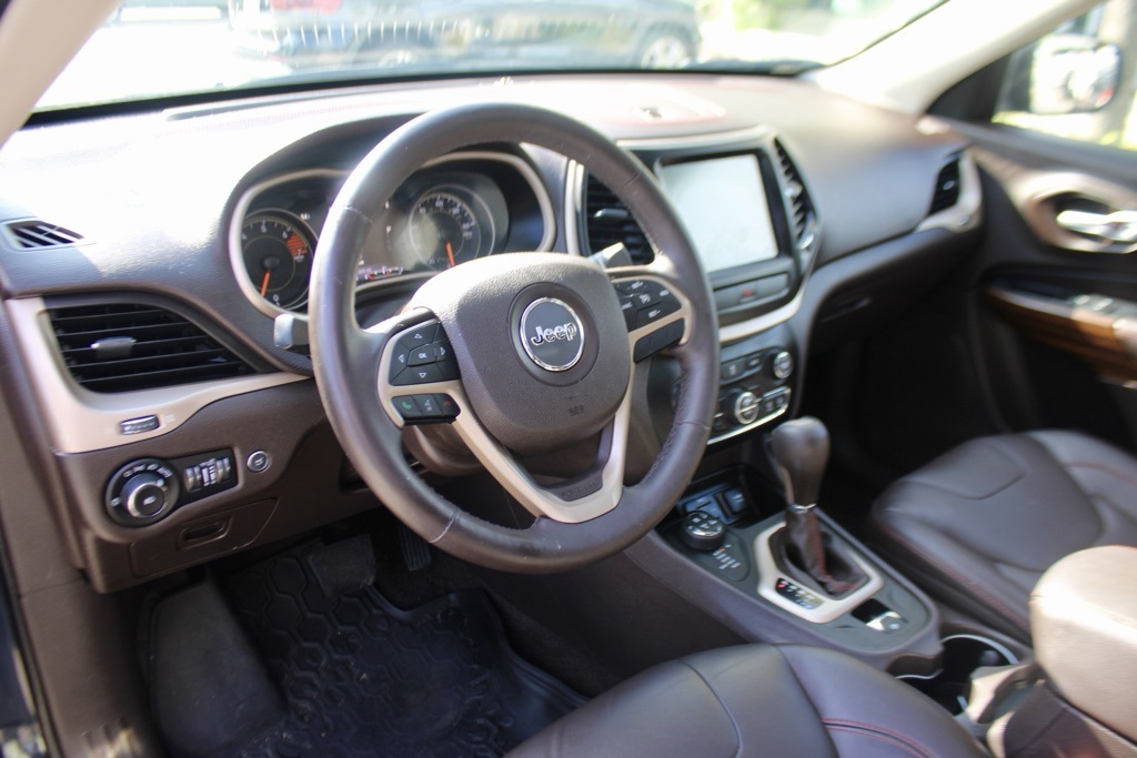 2016 Jeep Cherokee Trailhawk photo 3