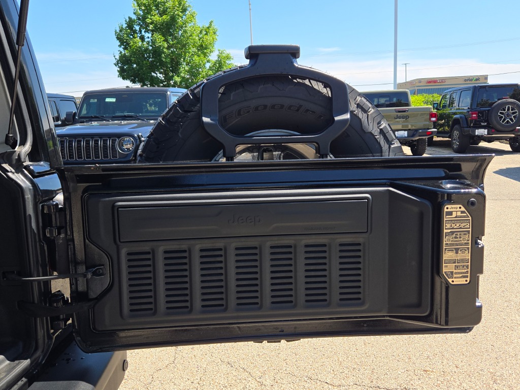 2024 Jeep Wrangler Rubicon 392 photo 20