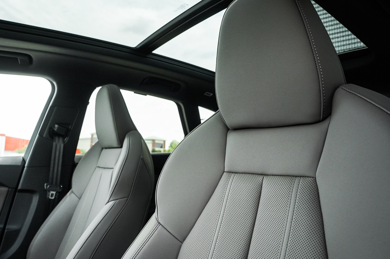 2025 Audi Q5 Premium Plus photo 8