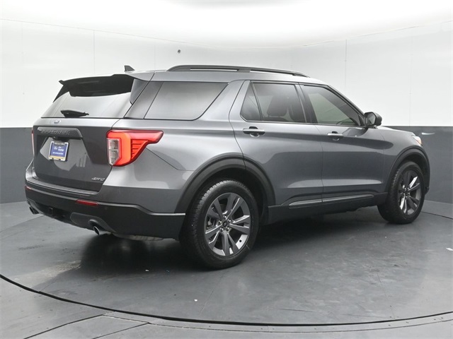 2021 Ford Explorer XLT photo 4