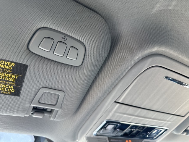 2022 Lincoln Corsair Standard photo 23