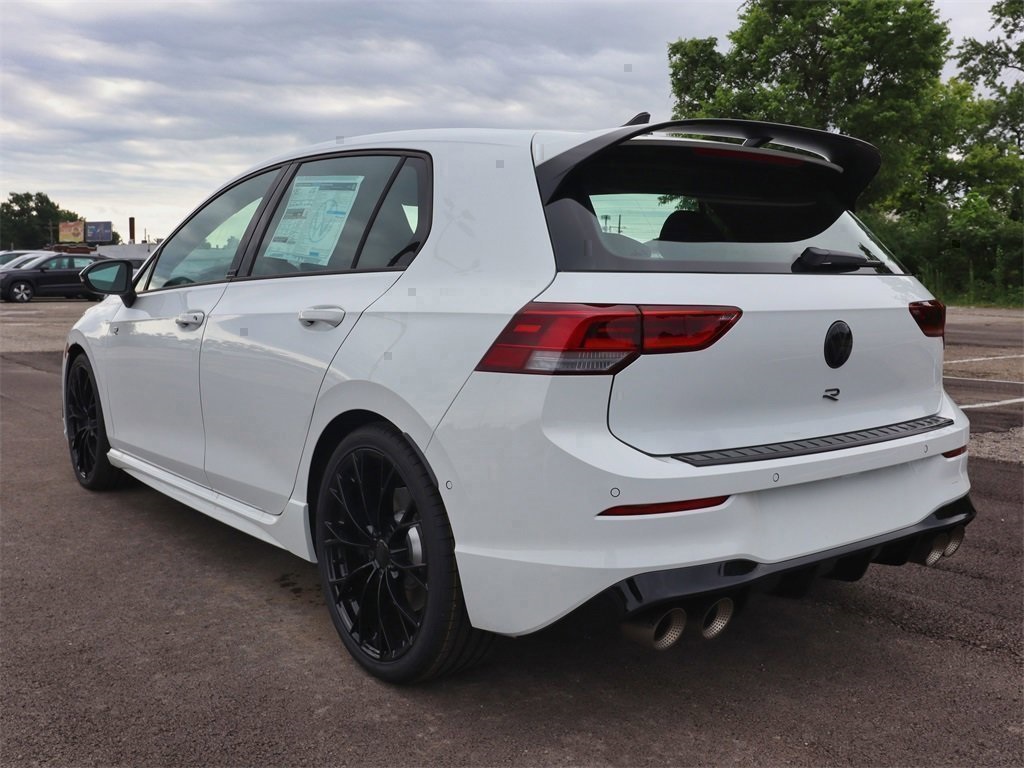 2025 Volkswagen Golf R photo 3