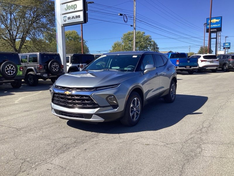 2025 Chevrolet Blazer 2LT photo 3