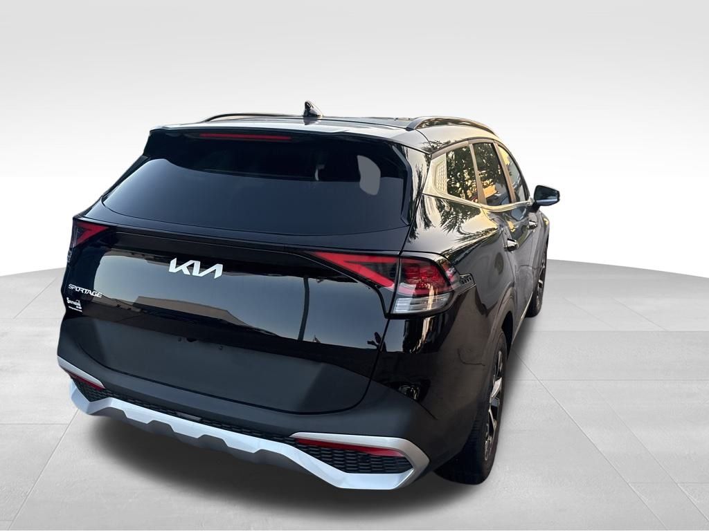 2025 Kia Sportage EX photo 14