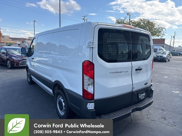2017 Ford Transit photo 6