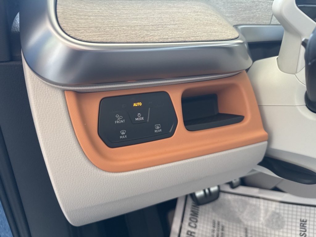 2025 Volkswagen ID. Buzz photo 13