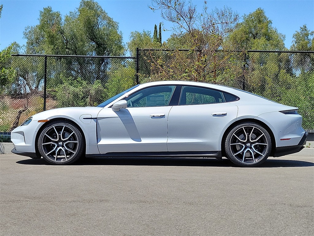 2025 Porsche Taycan 4S photo 2