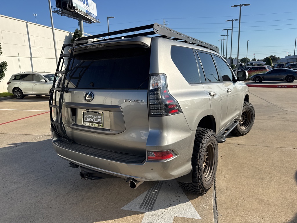 2023 Lexus GX 460 photo 4