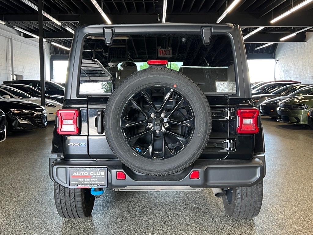 2023 Jeep Wrangler Sahara 4xe photo 5