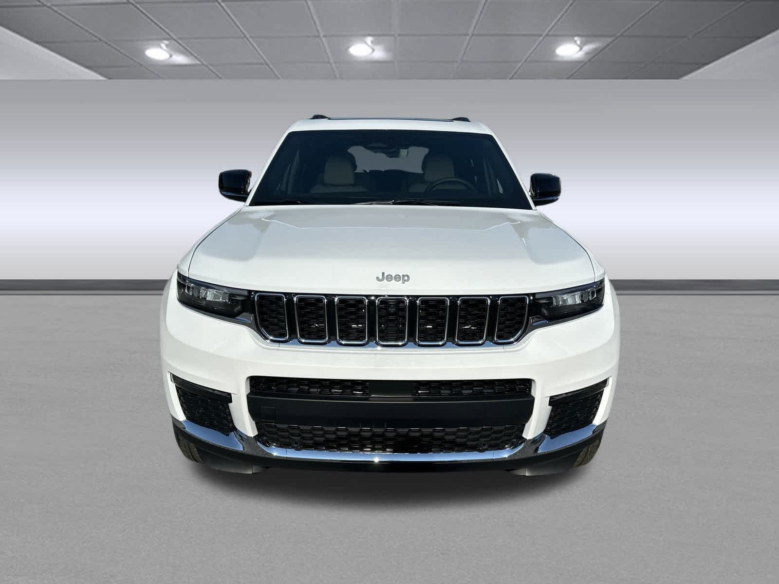 2025 Jeep Grand Cherokee Limited photo 2