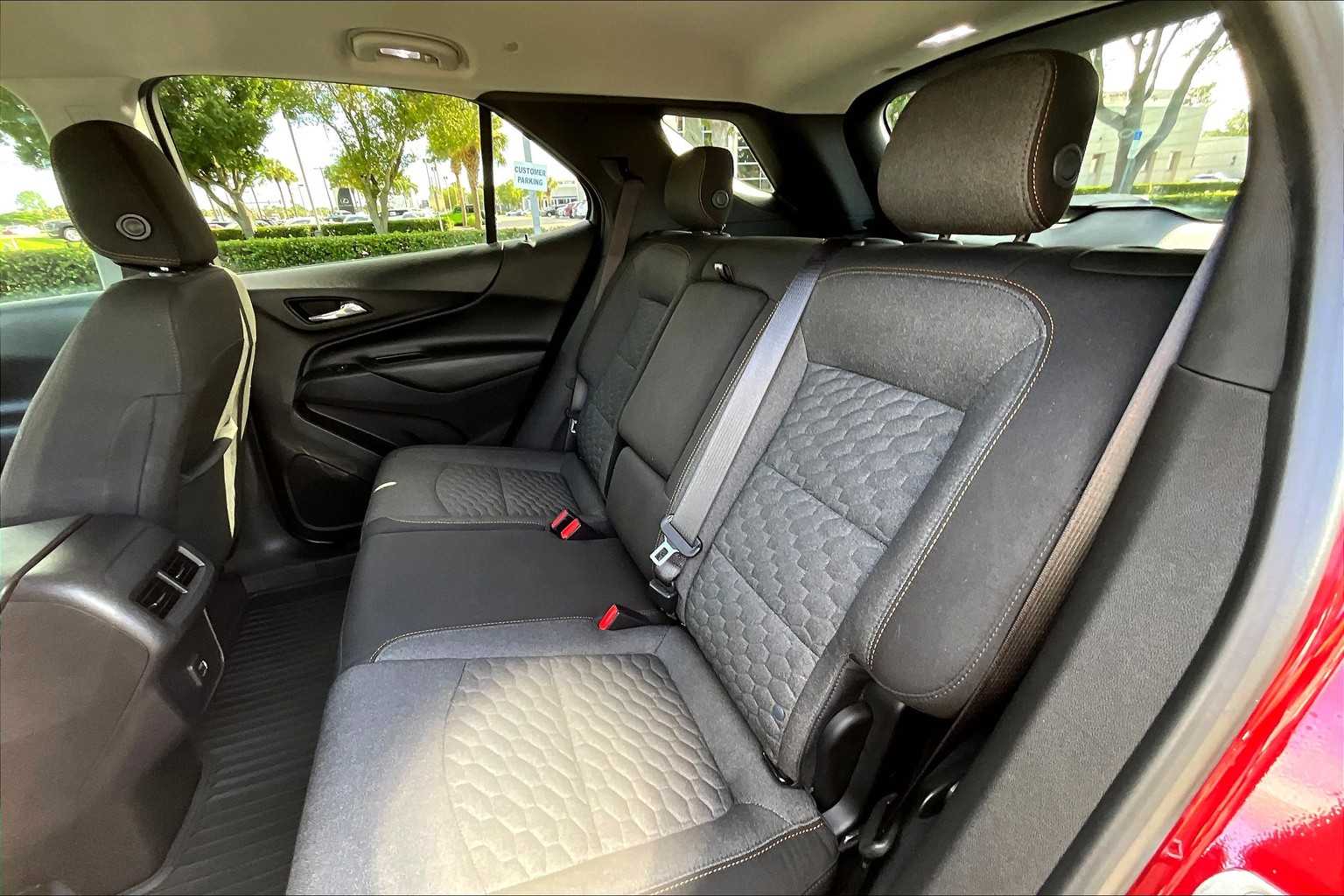 2020 Chevrolet Equinox LT photo 20
