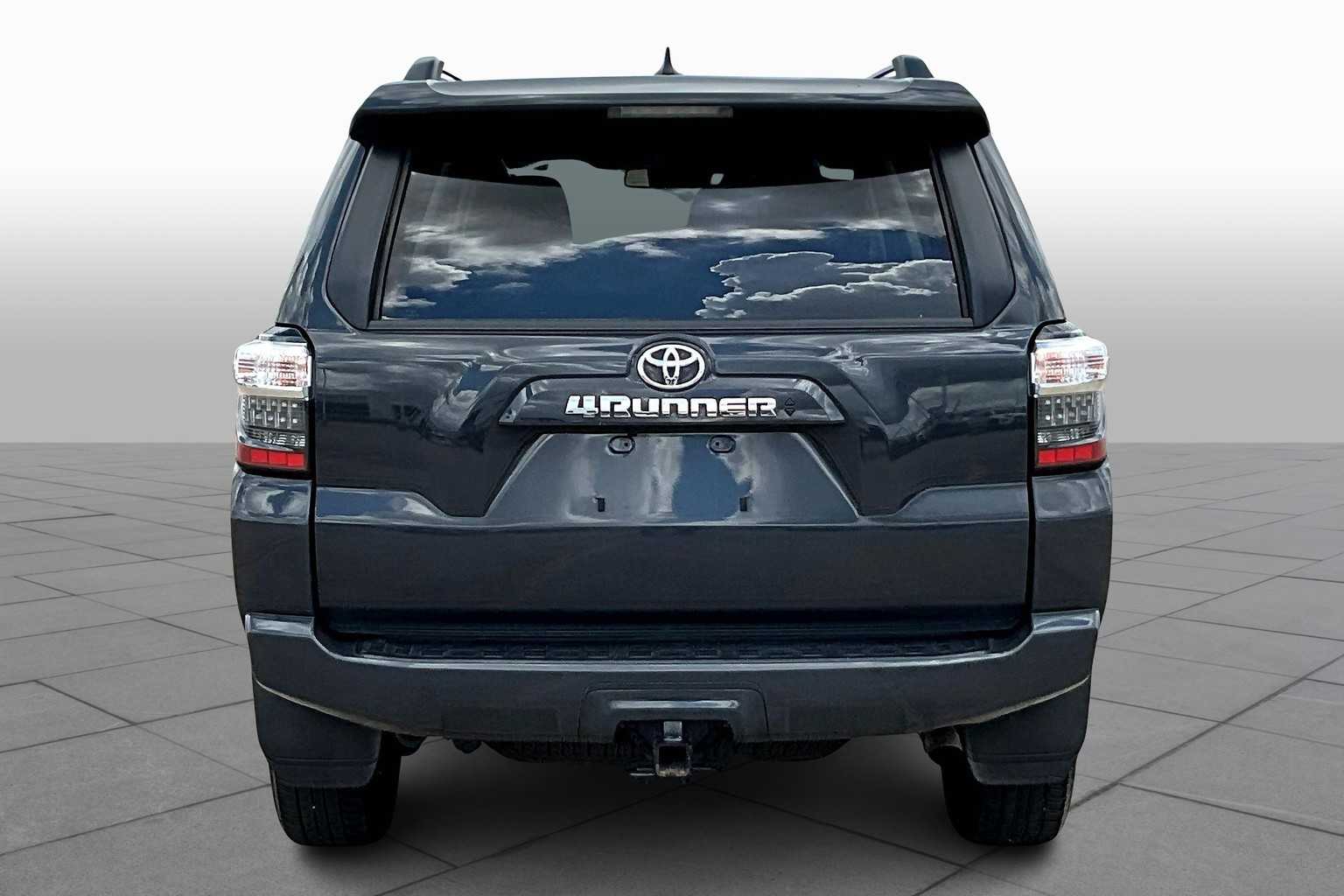 2024 Toyota 4Runner SR5 photo 4