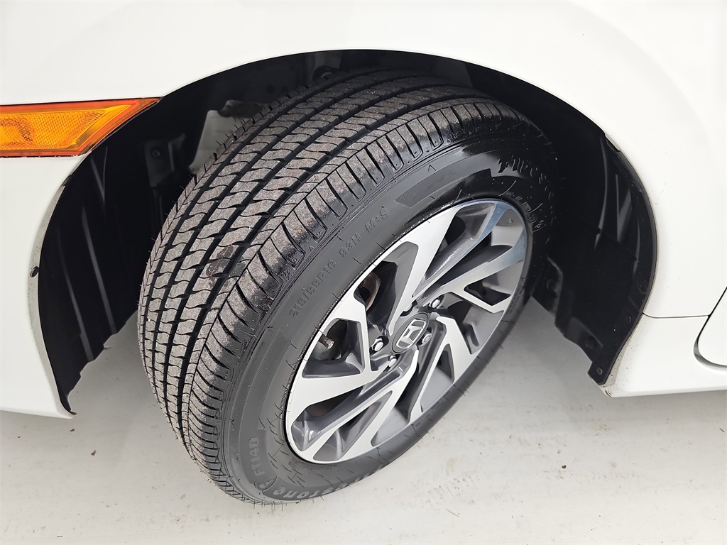 2019 Honda Civic LX photo 32