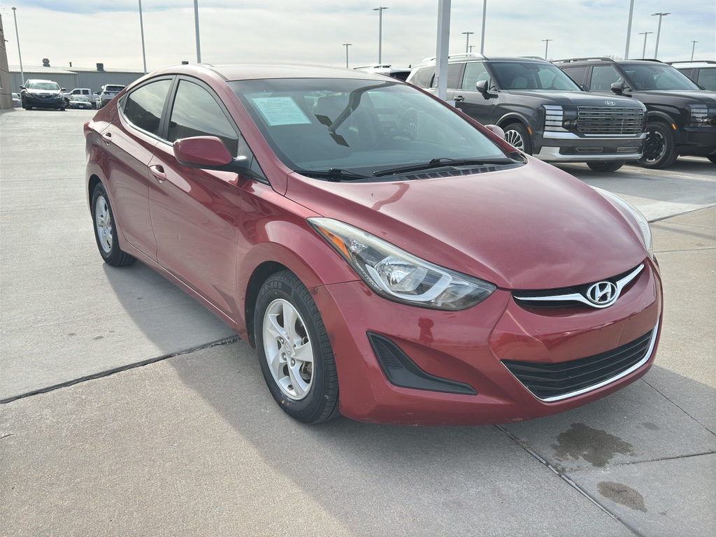 Used 2015 Hyundai Elantra SE with VIN 5NPDH4AE6FH634680 for sale in Manhattan, KS