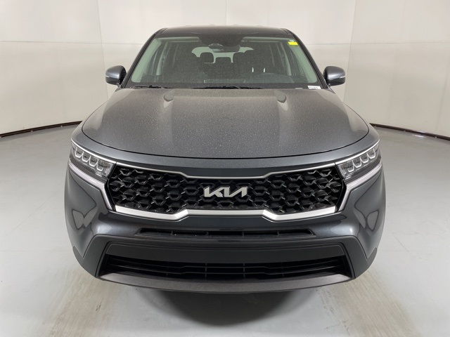 2022 Kia Sorento LX photo 3