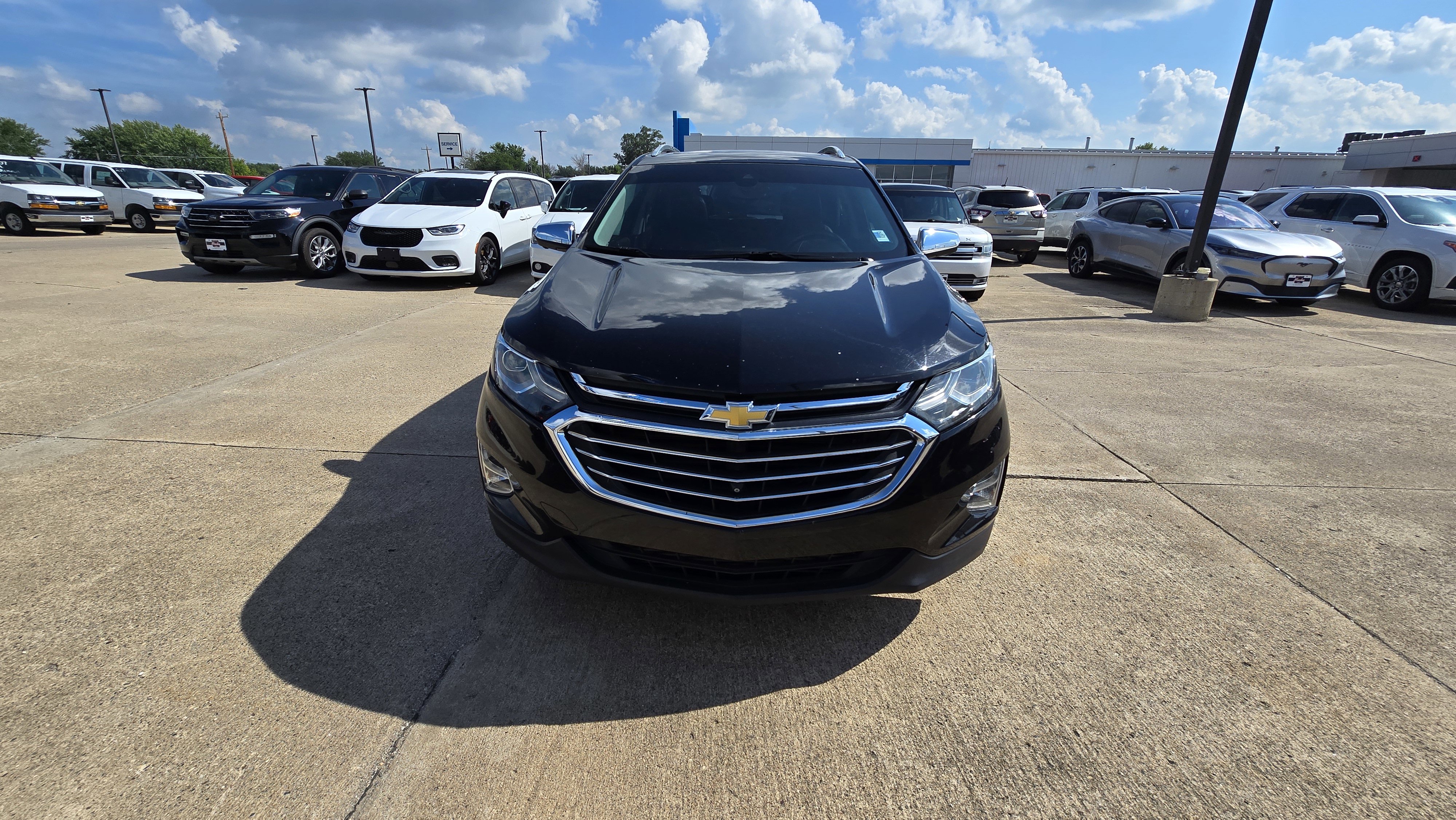 Used 2019 Chevrolet Equinox Premier with VIN 3GNAXREU1KL250957 for sale in Lake City, IA