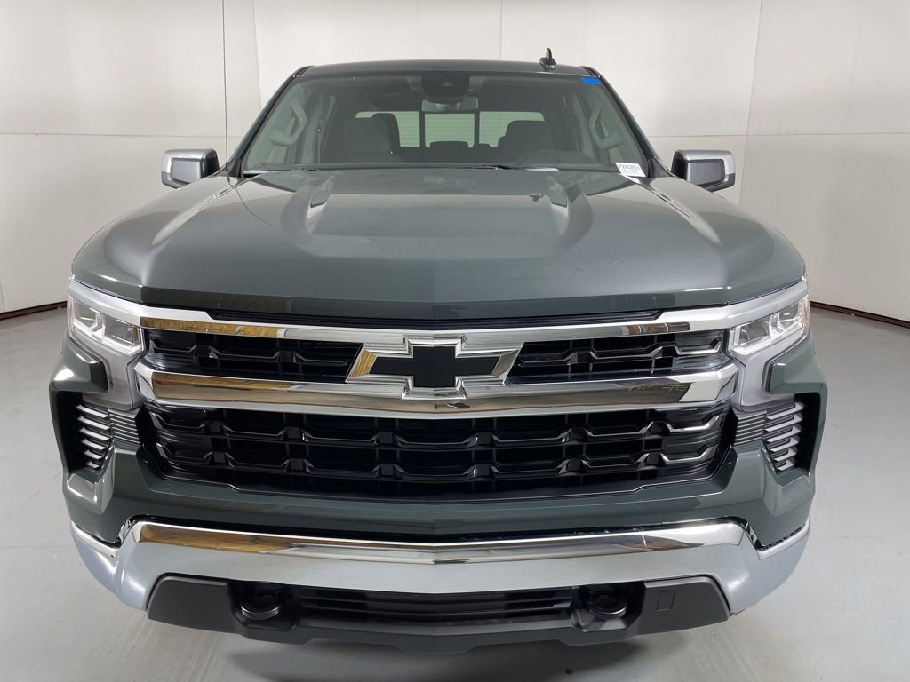 2026 Chevrolet Silverado 1500 LT photo 4