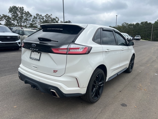 2021 Ford Edge ST photo 3