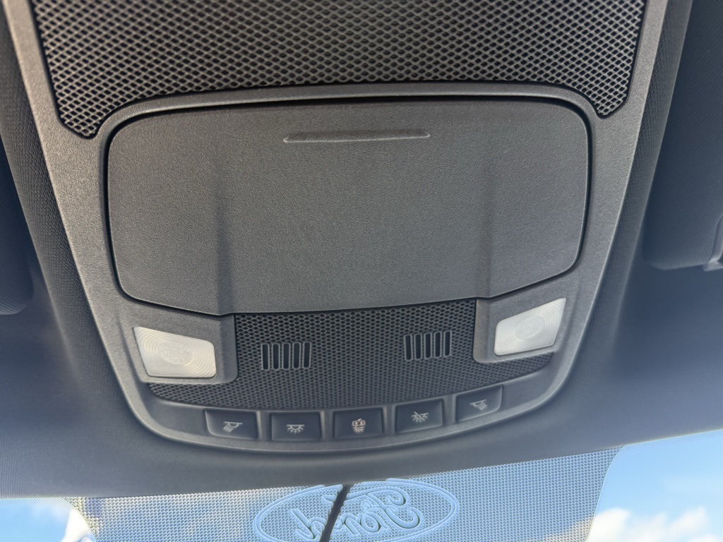 2016 Ford F-150 XLT photo 46