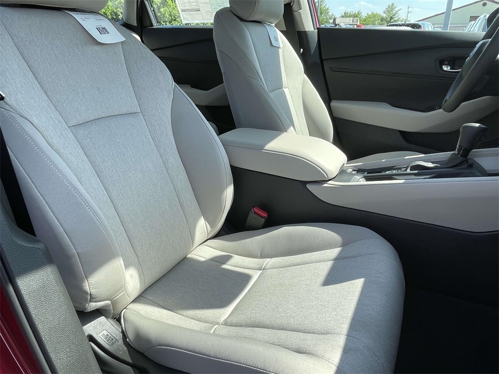 2025 Honda Accord LX photo 13