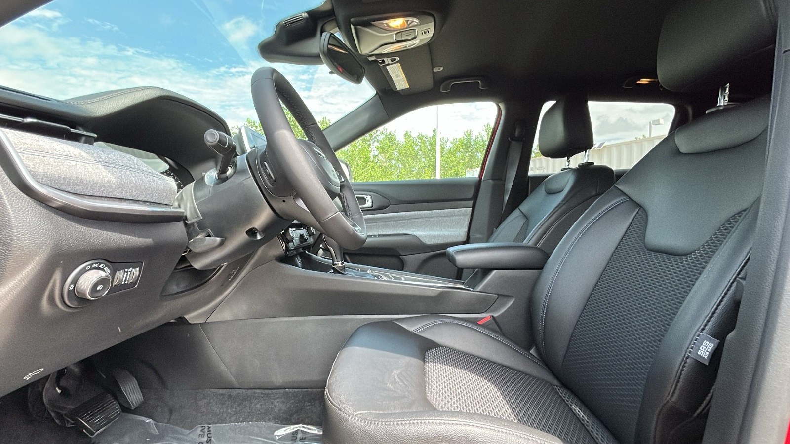 2025 Jeep Compass Latitude photo 10