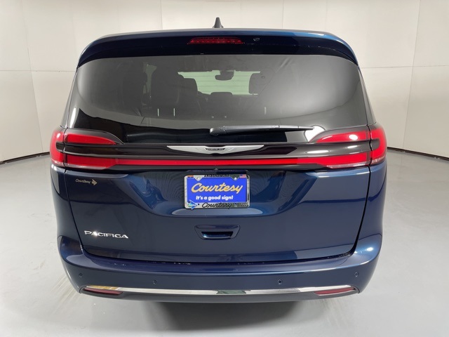 2025 Chrysler Pacifica photo 7