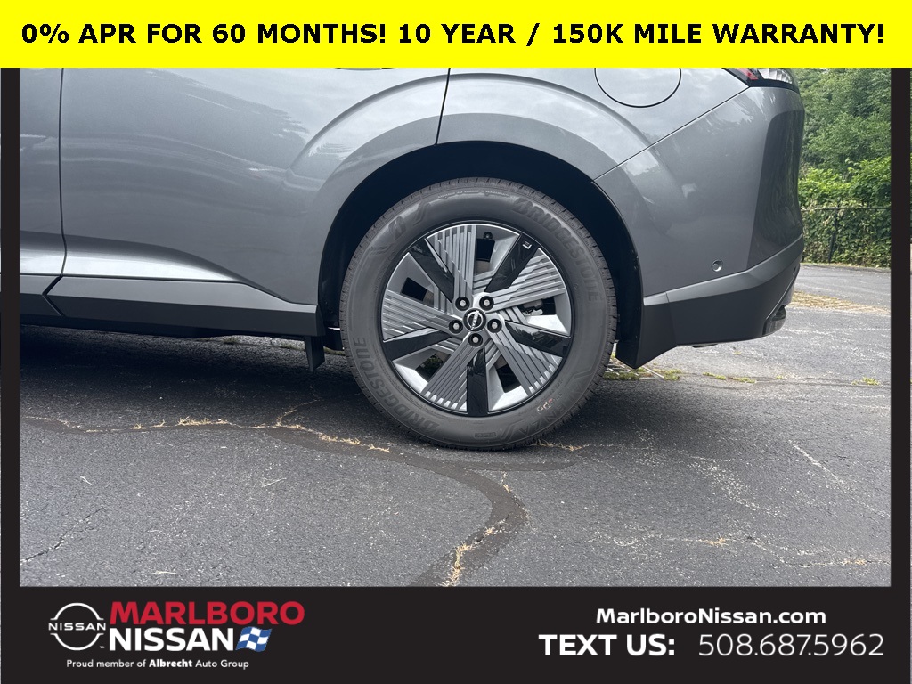 2025 Nissan Murano SL photo 9