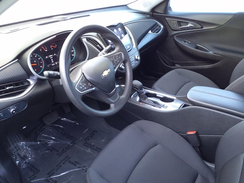 2024 Chevrolet Malibu 1LT photo 6