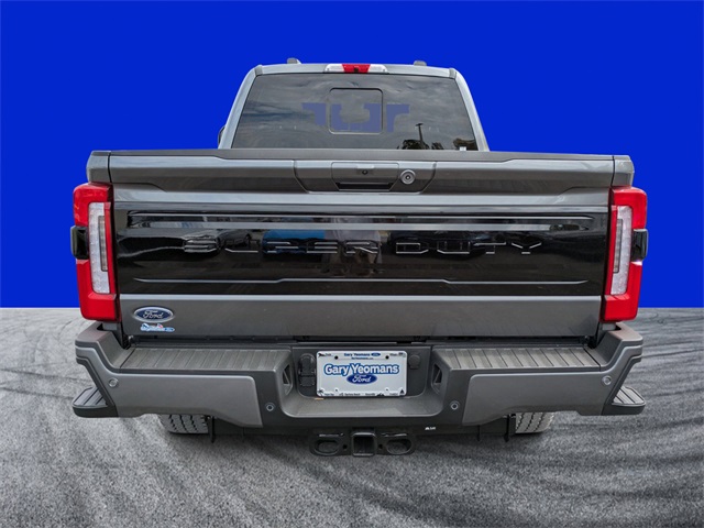 2025 Ford F-350 Platinum photo 4